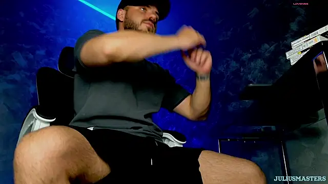 juliusmasters online show from 05.13.26
