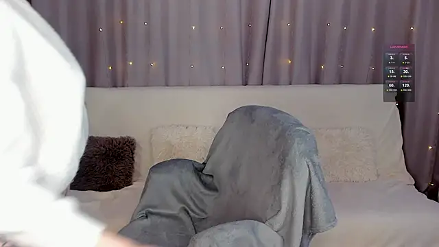 LisaMooore online show from 01.11.25