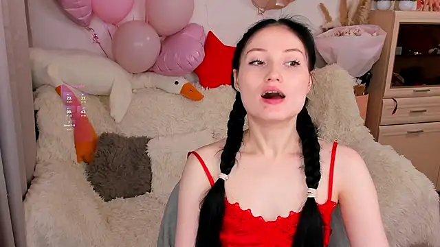 LisaMooore online show from 02.06.26