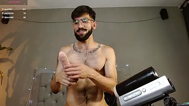 Snapshot of Mr_WhiteCock chatting on 01.23.25 Mr WhiteCock online show from 01.23.25