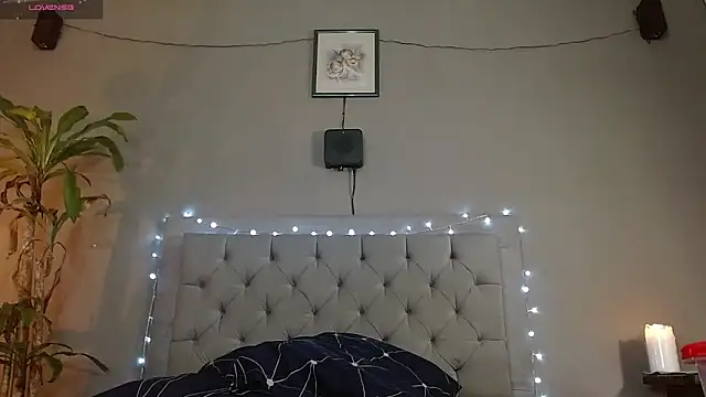 Snapshot of Mr_WhiteCock chatting on 02.18.25 Mr WhiteCock online show from 02.18.25