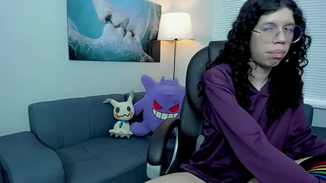 Angel Dust18 online show from 10.16.25