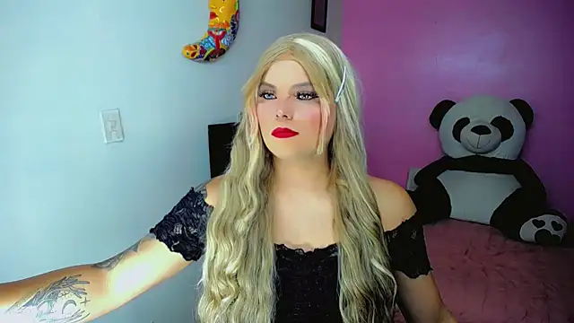 Snapshot of SweetKim21 chatting on 11.08.25 SweetKim21 online show from 11.08.25