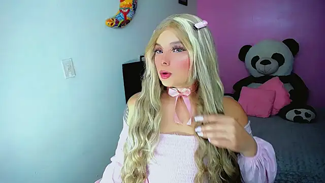 Snapshot of SweetKim21 chatting on 11.12.25 SweetKim21 online show from 11.12.25