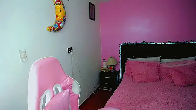 Snapshot of SweetKim21 chatting on 03.02.26 SweetKim21 online show from 03.02.26