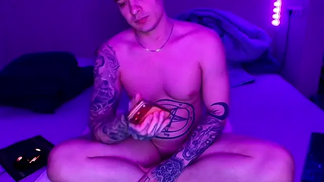 Snapshot of baphomet_from_ice chatting on 04.22.26 baphomet from ice online show from 04.22.26
