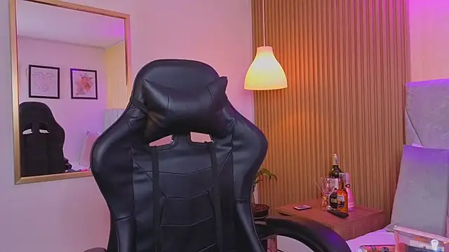 Dakota diaz  online show from 02.10.26