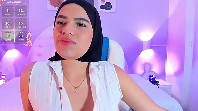 Umarani  online show from 03.18.25