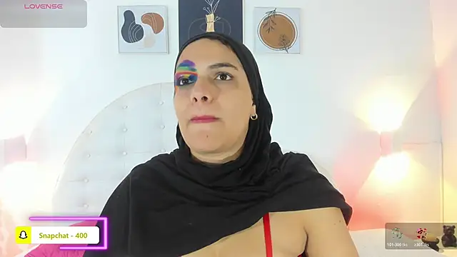 Snapshot of Umarani_ chatting on 02.10.26 Umarani online show from 02.10.26