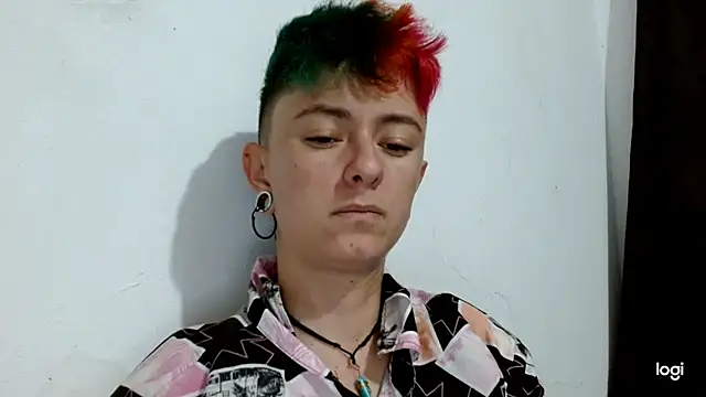 Snapshot of tomboyblue chatting on 02.26.25 tomboyblue online show from 02.26.25