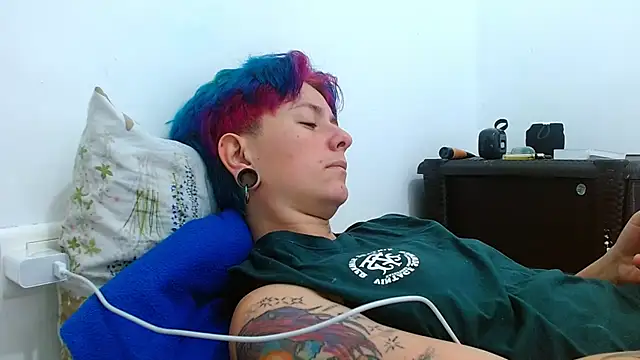 tomboyblue online show from 04.02.26