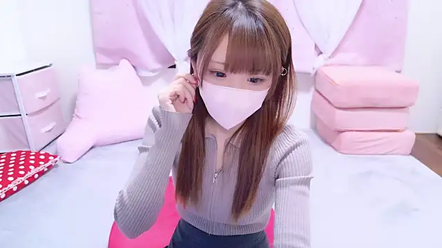 Snapshot of shihori_s2 chatting on 03.11.25 shihori s2 online show from 03.11.25