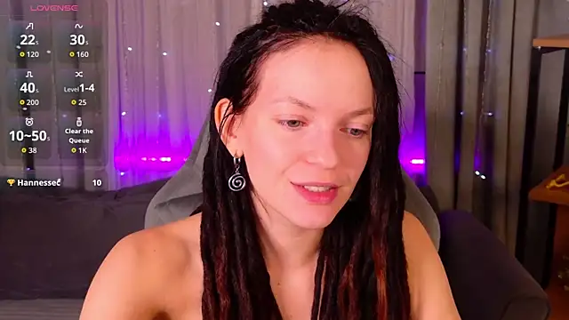 Snapshot of CoreyJane chatting on 04.20.26 CoreyJane online show from 04.20.26
