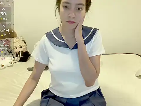 Snapshot of Oxxme__ chatting on 10.07.25 Oxxme online show from 10.07.25