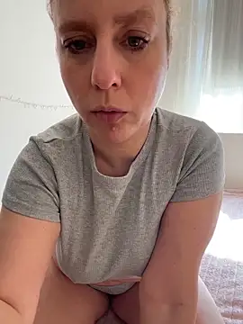 MariaValentine online show from 02.27.26