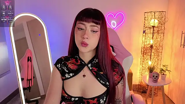 Snapshot of violet_ch chatting on 06.19.26 violet ch online show from 06.19.26