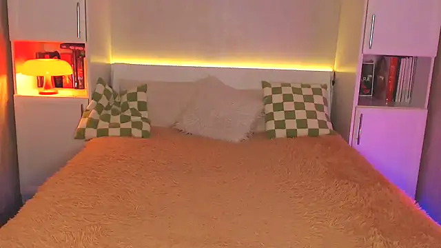 Snapshot of Leaaaaaaaaa chatting on 02.03.25 Leaaaaaaaaa online show from 02.03.25