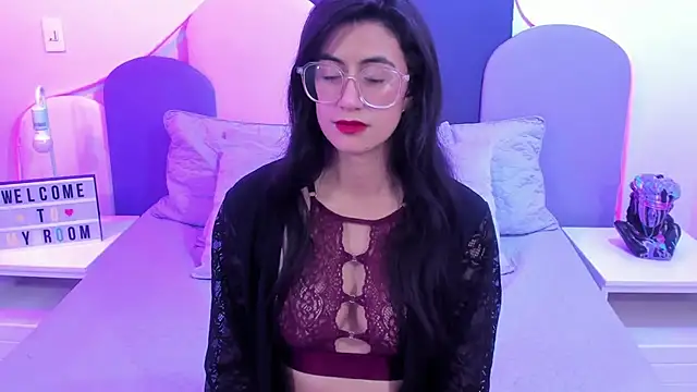 SophieGomez22 online show from 02.09.25