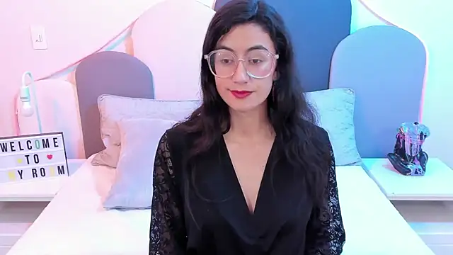 SophieGomez22 online show from 03.03.25