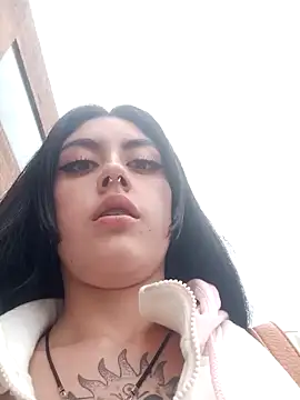 Mazikeen-- online show from 01.05.25