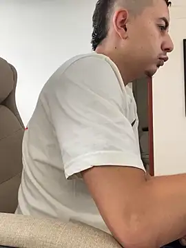 DanielGomez9 online show from 01.02.25