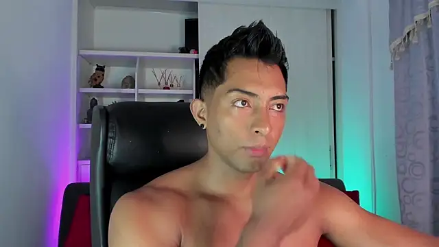 Couple muscle1 online show from 12.13.24