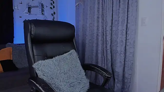 Couple muscle1 online show from 03.22.25