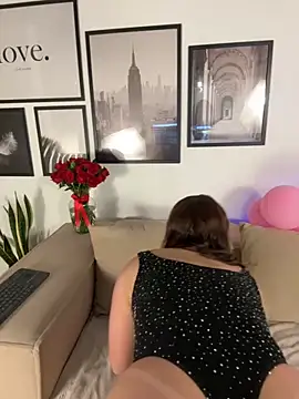 Eva Gonzalez online show from 10.12.25