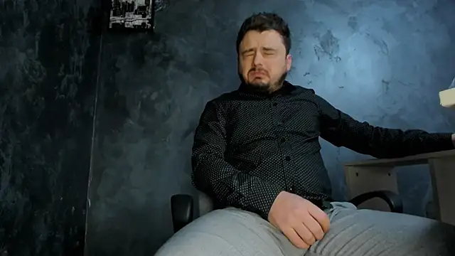 Snapshot of Master_Mark_Wayne chatting on 02.15.26 Master Mark Wayne online show from 02.15.26