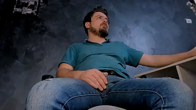 Snapshot of Master_Mark_Wayne chatting on 03.08.26 Master Mark Wayne online show from 03.08.26