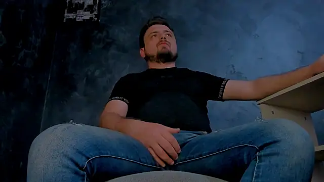 Snapshot of Master_Mark_Wayne chatting on 04.12.26 Master Mark Wayne online show from 04.12.26