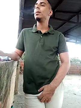 Snapshot of bonehur chatting on 03.19.25 bonehur online show from 03.19.25