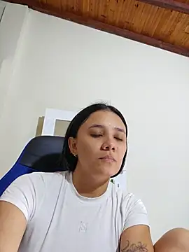 Snapshot of anny_vittar chatting on 09.11.25 anny vittar online show from 09.11.25