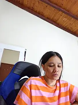 Snapshot of anny_vittar chatting on 09.23.25 anny vittar online show from 09.23.25