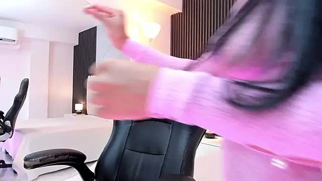 Snapshot of Madiee_Rhea chatting on 02.02.26 Madiee Rhea online show from 02.02.26