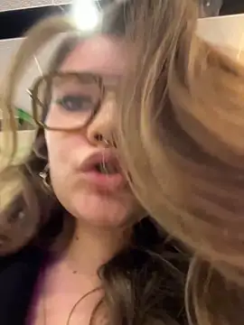 Holy Tereza online show from 04.04.26