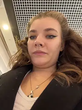 Snapshot of Holy_Tereza chatting on 04.24.26 Holy Tereza online show from 04.24.26
