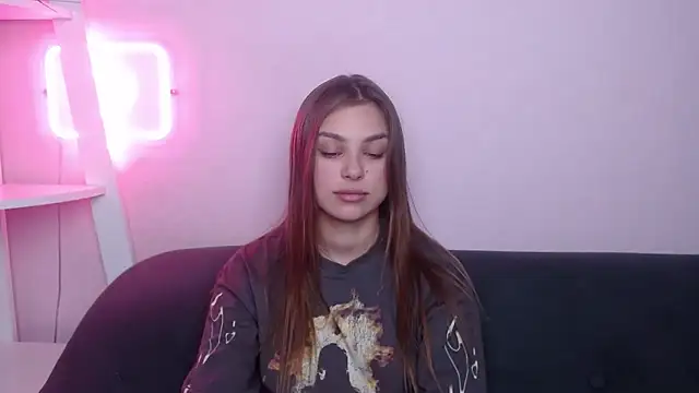 MilanaAngelAs online show from 04.11.26