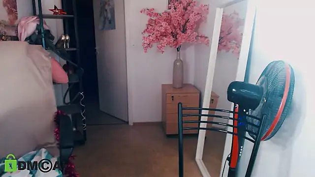  KittyBoo online show from 02.06.25