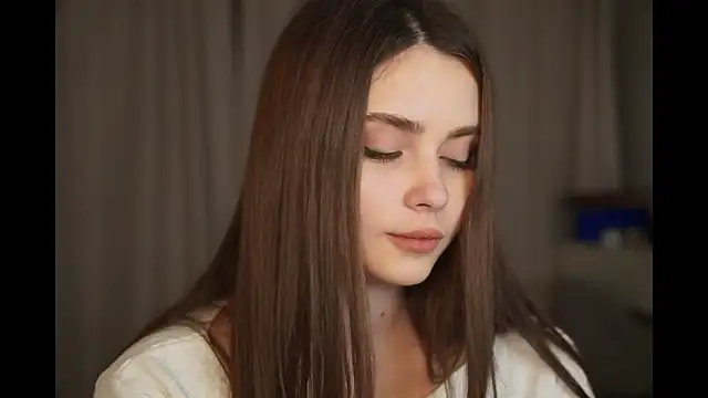 CarmenMoore26 online show from 12.16.25