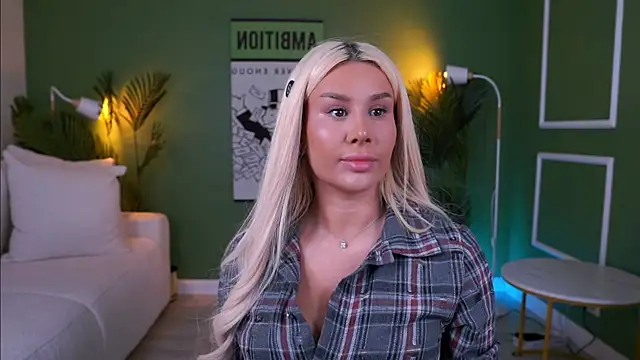 EvaZane online show from 04.19.26