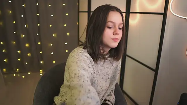 Snapshot of Addelin_Moon chatting on 01.18.25 Addelin Moon online show from 01.18.25