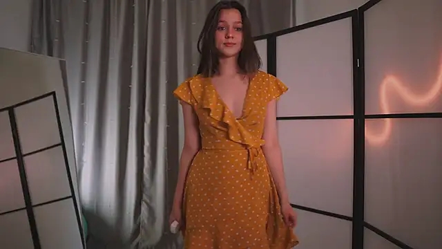 Snapshot of Addelin_Moon chatting on 02.21.25 Addelin Moon online show from 02.21.25