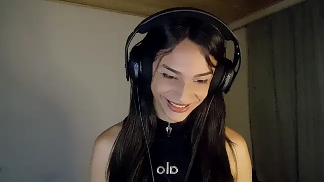 Dollbehavior  online show from 11.28.25