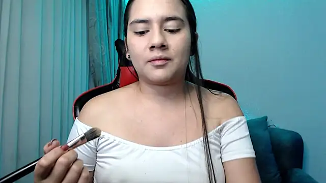 Snapshot of Lexyevans chatting on 12.20.24 Lexyevans online show from 12.20.24