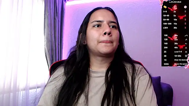 Snapshot of Lexyevans chatting on 02.14.25 Lexyevans online show from 02.14.25