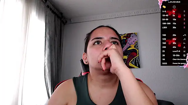 Snapshot of Lexyevans chatting on 03.12.25 Lexyevans online show from 03.12.25