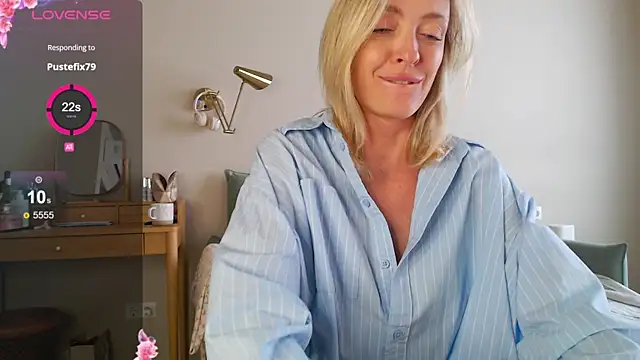 Snapshot of sexuallycorrecte chatting on 06.22.26 sexuallycorrecte online show from 06.22.26