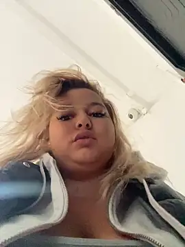 AllysonK online show from 02.04.25