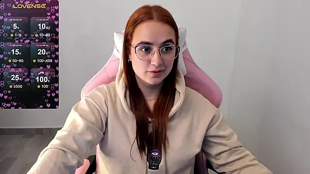 maryluna95 online show from 12.14.24